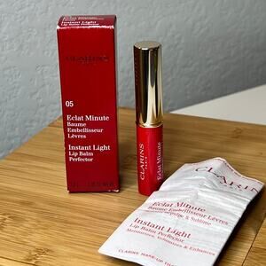 Clarins Instant Light Lip Balm Perfector 05 Red 1.8g / 0.06 oz NIB